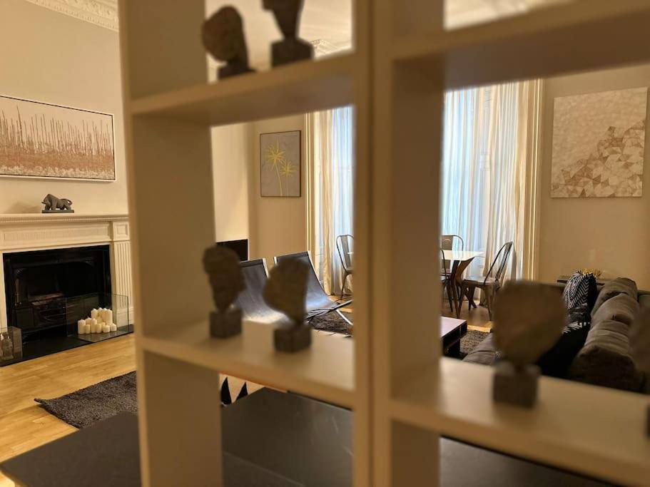 Stunning 2 Bed/2Bath Flat In Heart Of Kensington Διαμέρισμα Λονδίνο Εξωτερικό φωτογραφία