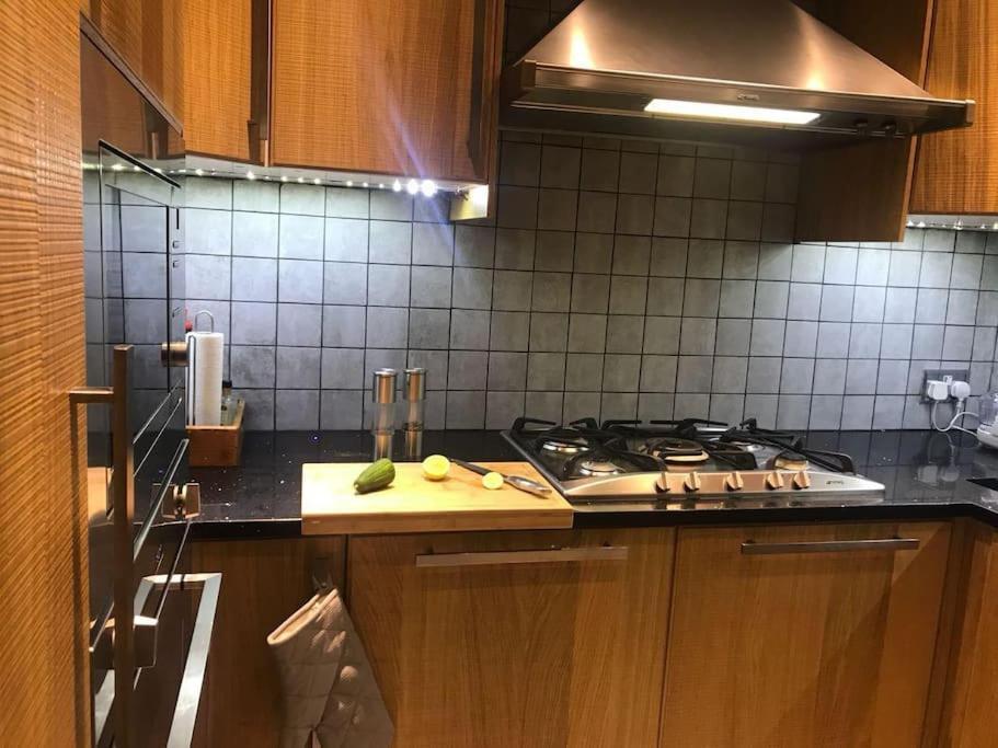 Stunning 2 Bed/2Bath Flat In Heart Of Kensington Διαμέρισμα Λονδίνο Εξωτερικό φωτογραφία
