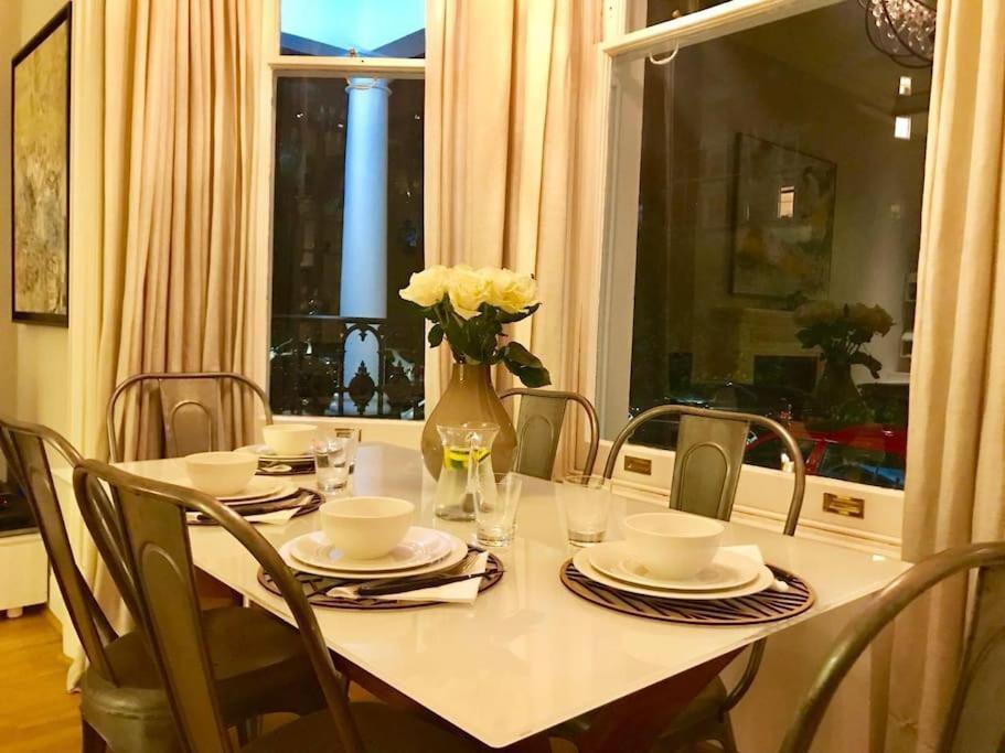 Stunning 2 Bed/2Bath Flat In Heart Of Kensington Διαμέρισμα Λονδίνο Εξωτερικό φωτογραφία